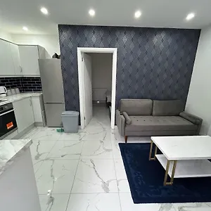  Apartment Peaceful - Near Nec, Bhx Airport. United Kingdom